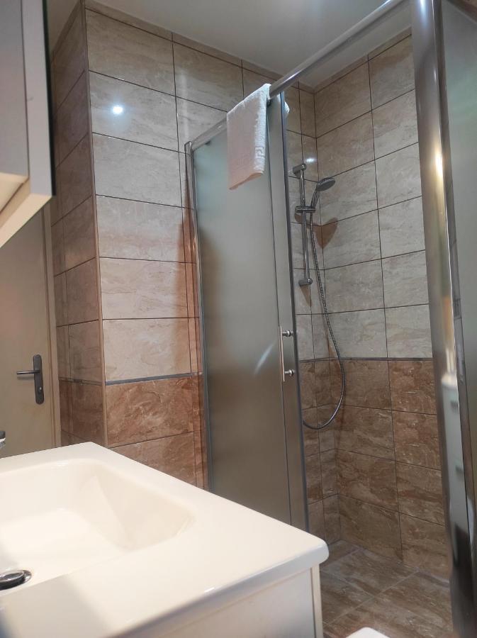 Garden House Apartment Требинье Экстерьер фото